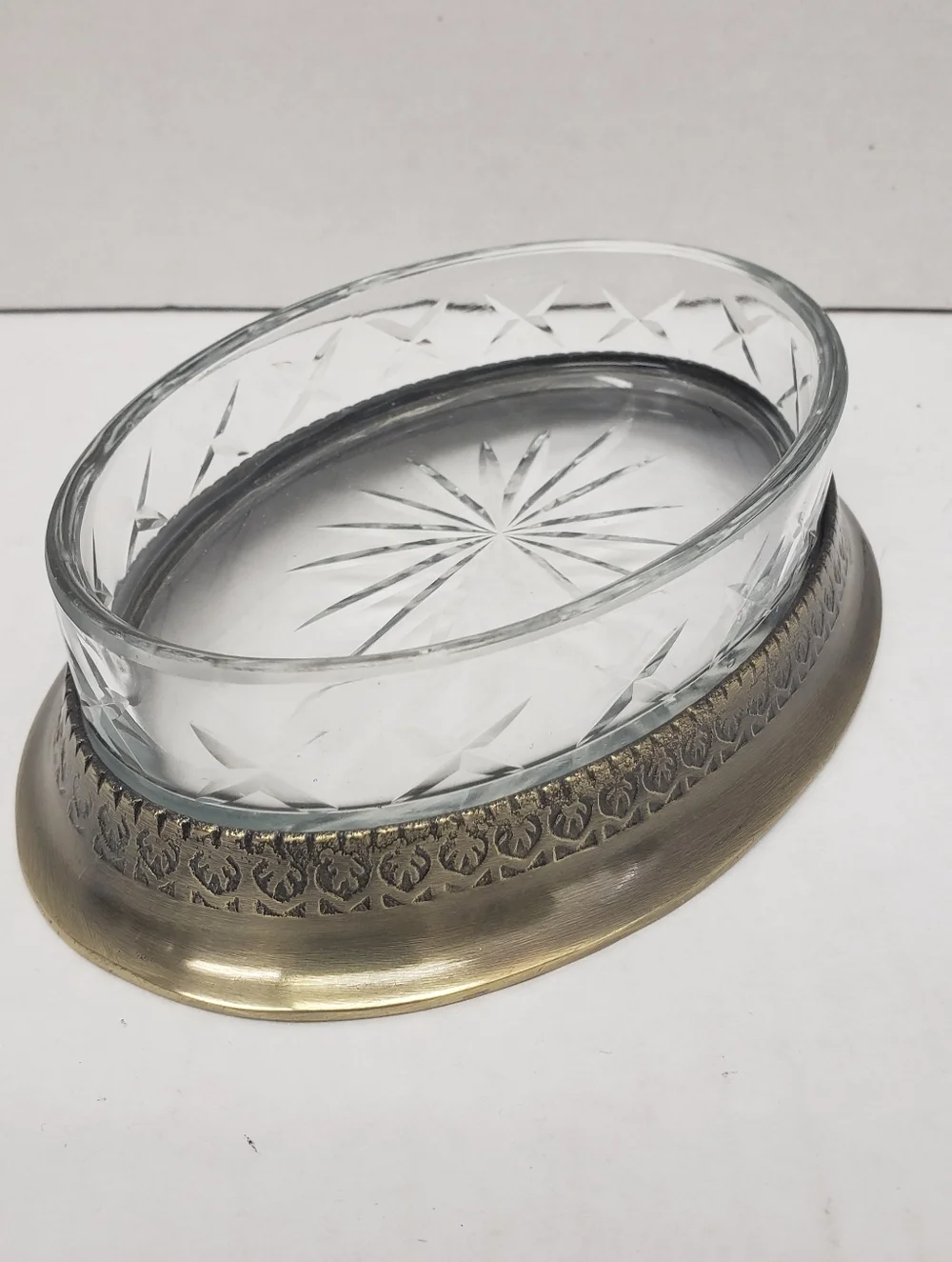 Vintage Fancy Oval Soap Dish Brass & Glass Starburst Pattern 4.5 X 6.5